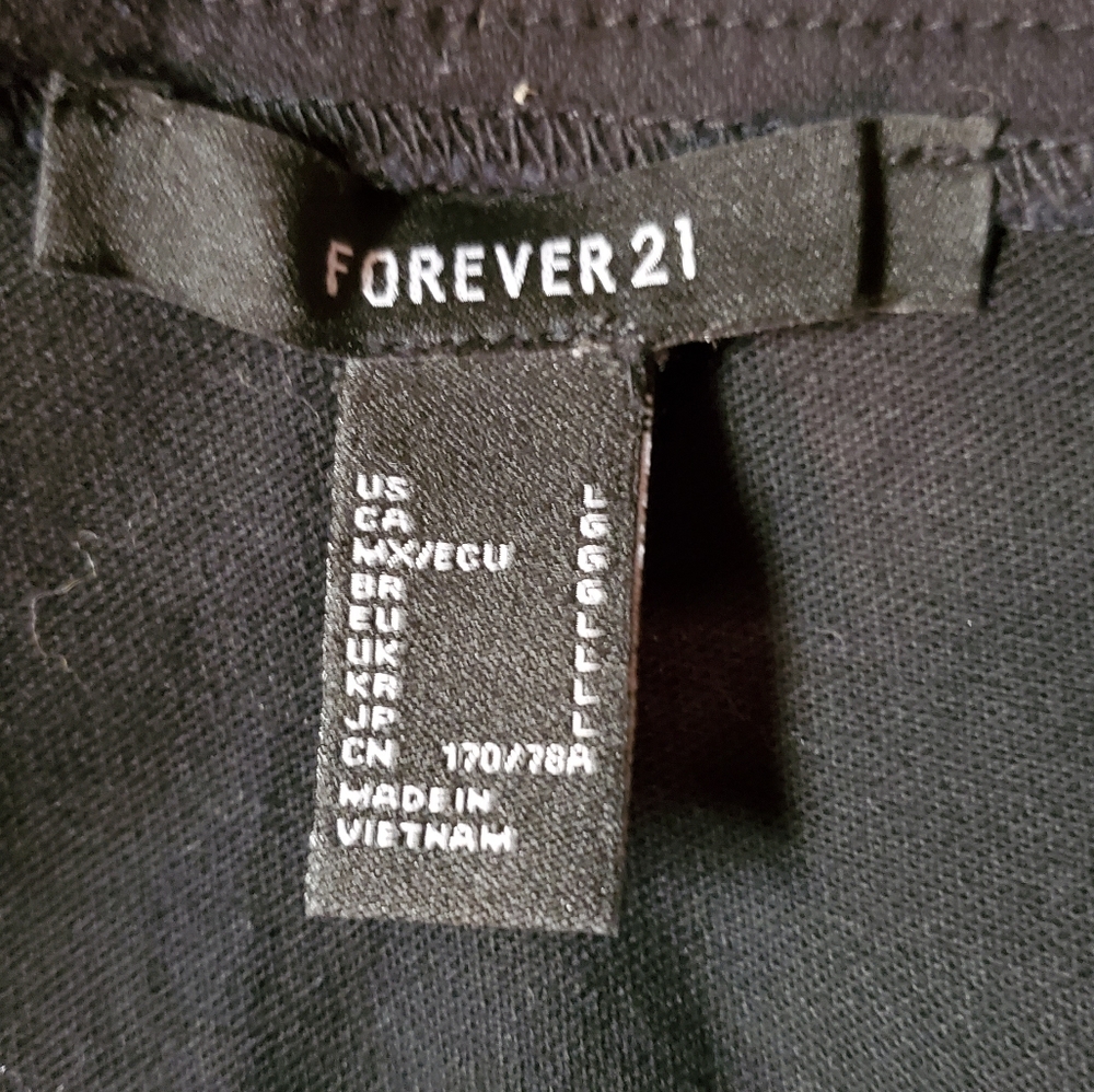 BOGO Button Mini Skirt - Picture 4 of 4